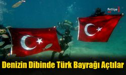 Denizin Dibinde Türk Bayrağı Açtılar