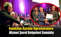 ‘Bir Türküdür Öğretmen’ İsimli Program Ayakta Alkışlandı