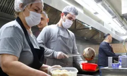 Antalya Büyükşehir Belediyesi’nden Ramazan Ayında Sıcak Yemek ve Etkinliklerle Birlik Mesajı