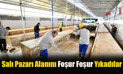Salı Pazarı Alanını Foşur Foşur Yıkadılar