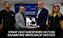 Esnaf Hastanesi’nden Hayvan Bakımevine Mikroskop Desteği