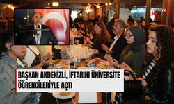 Başkan Akdenizli, İftarını Üniversite Öğrencileriyle Açtı