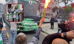 Muğlaspor’a Taraftarlardan Meşaleli Karşılama