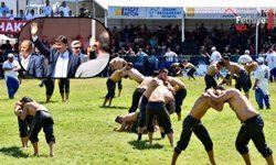 Fethiye’de Yağlı Güreş Heyecanı