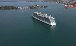 Fethiye’ye Sezonun İlk Kruvaziyer Gemisi Geldi
