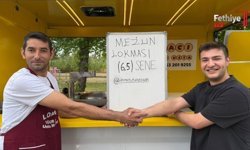 Üniversiteden 6,5 Yıl Sonra Mezun Olunca Kredi Çekip Lokma Döktürdü
