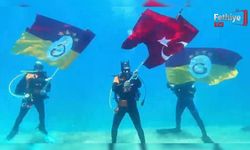 Galatasaray'ın Şampiyonluk Sevincini Deniz Dibinde Kutladılar