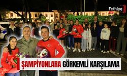 Şampiyonlara Görkemli Karşılama