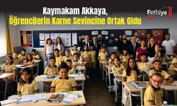Kaymakam Akkaya, Öğrencilerin Karne Sevincine Ortak Oldu