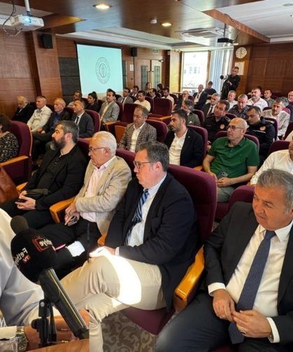 Ahmet Aras’tan Fethiye’de Gövde Gösterisi