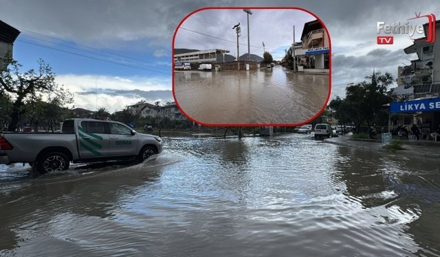 Fethiye’de Kuvvetli Yağış Sokakları Sular Altında Bıraktı