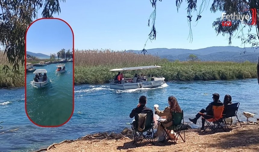Azmak Nehri'nde Tekne Yoğunluğu