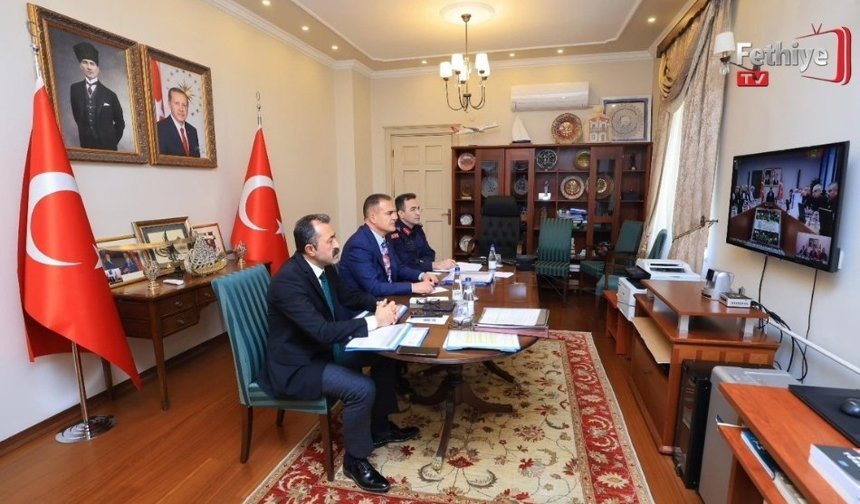 Vali Akbıyık, İçişleri Bakanlığı "Güvenlik" Toplantısına Katıldı