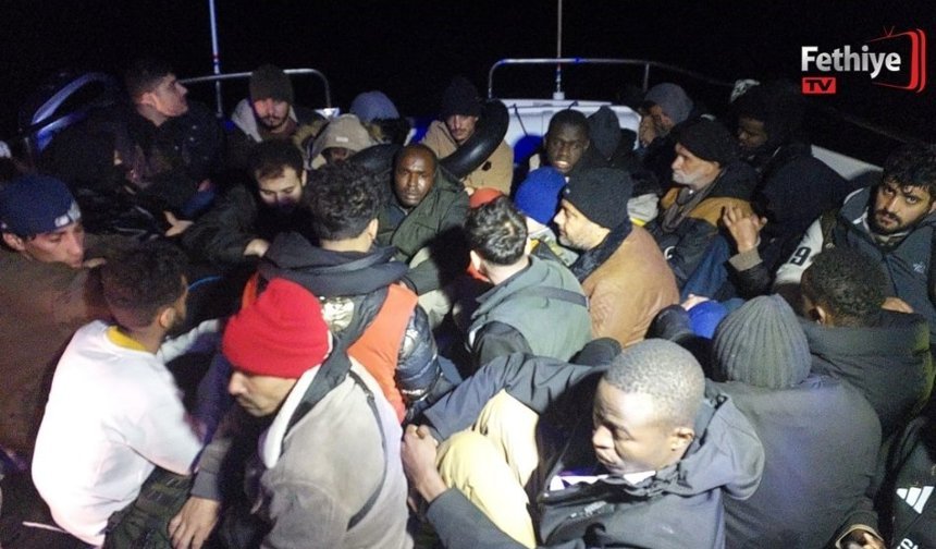 Bodrum Açıklarında Facianın Eşiğinden Dönüldü: 30 Düzensiz Göçmen Kurtarıldı
