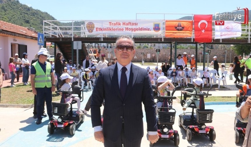 Fethiye’de Miniklere Uygulamalı Trafik Eğitimi