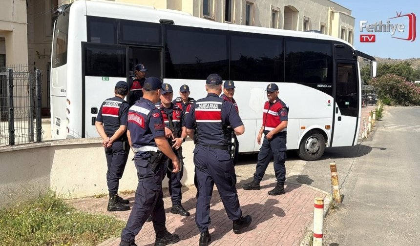 Rüşvet Davasında Belediye Meclis Üyesi Niyazi Atare Ve İbrahim Çırakoğlu'na 5'er Yıl Hapis Cezası