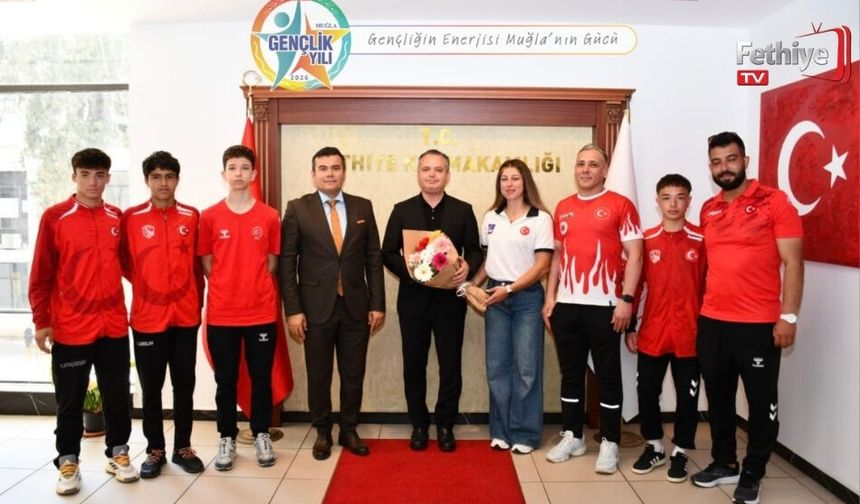 Kaymakam Akkaya’dan Genç Sporculara Destek
