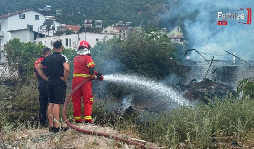 Fethiye Eski Cezaevi Arazisinde Yangın Paniği