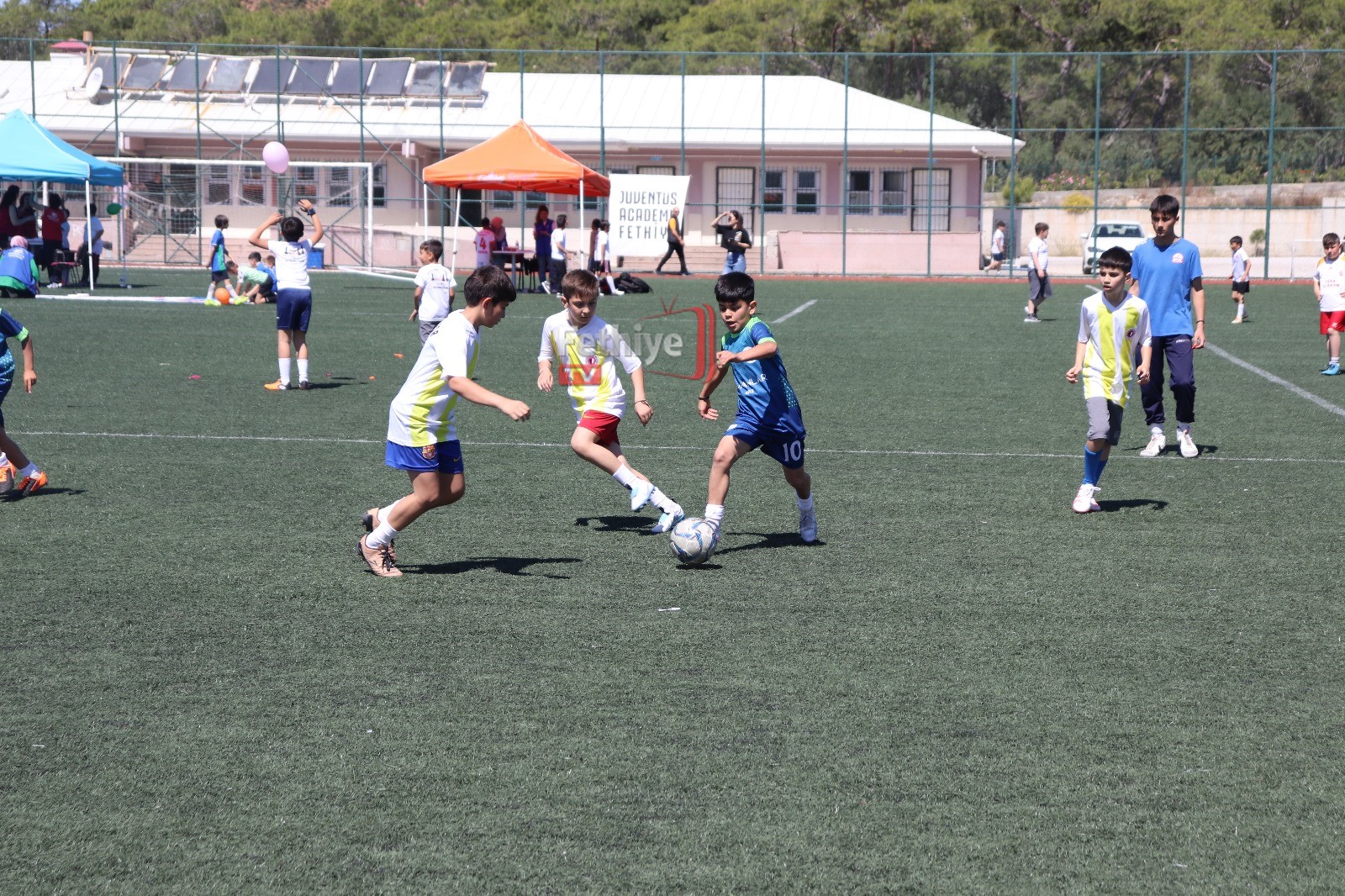 Fethiye’de Spor Temalı “Çocuk Şenliği” Başladı (11)