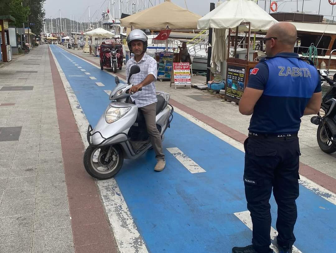 Fethiye'de Trafiğe Kapalı Alanlarda Motosiklet Denetimi Yapıldı (3)