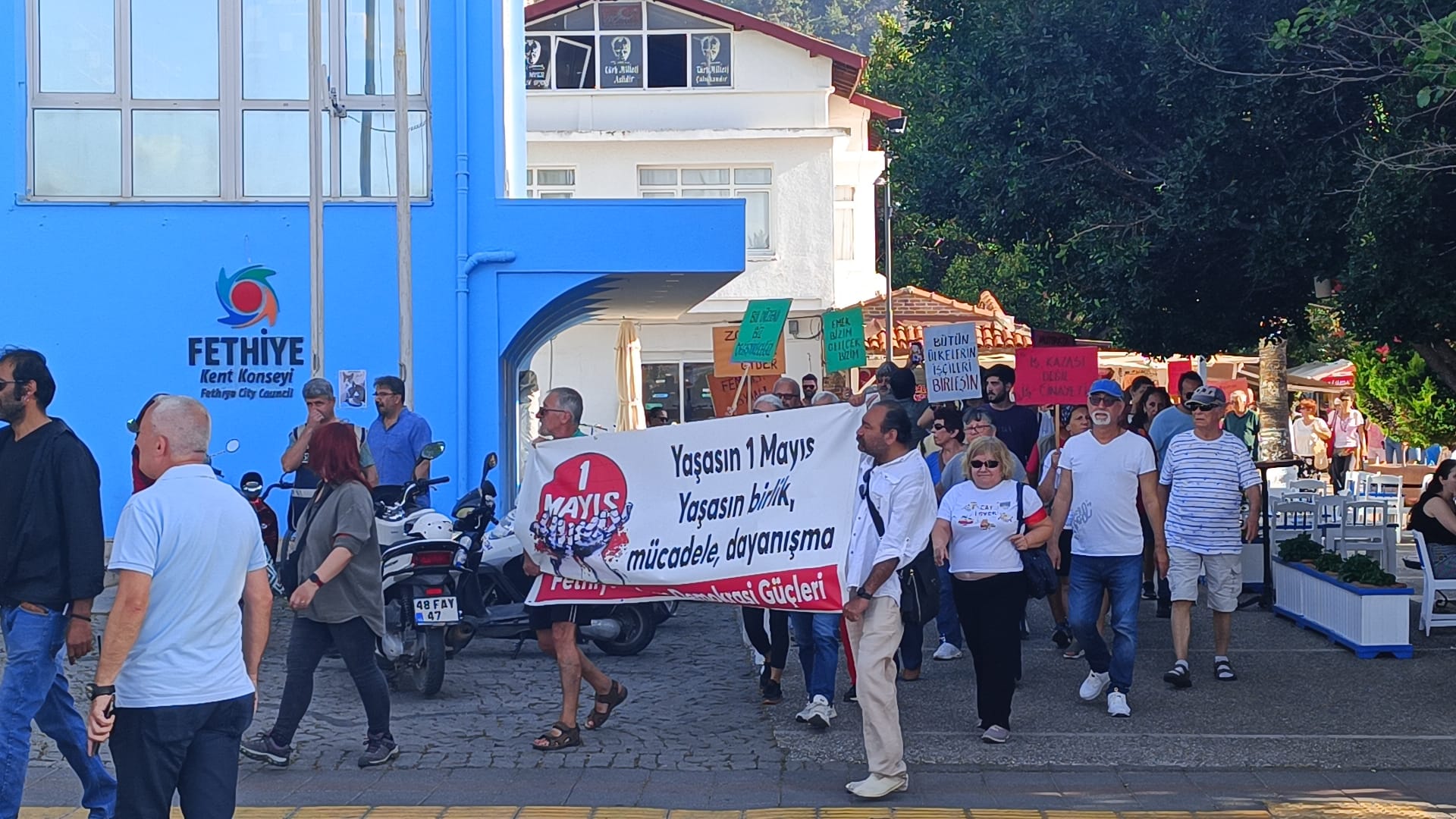 Fethiye’de 1 Mayıs Yürüyüşü Olaysız Geçti (2)