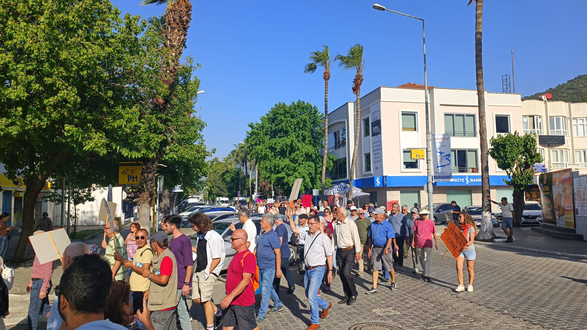Fethiye’de 1 Mayıs Yürüyüşü Olaysız Geçti (5)