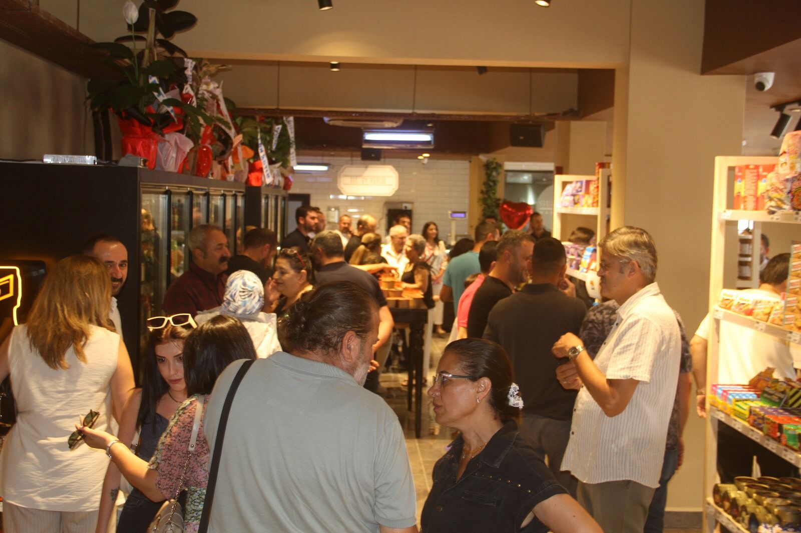 Fethiye'de İthal Ürün Marketi Gustom Hizmete Girdi (16)