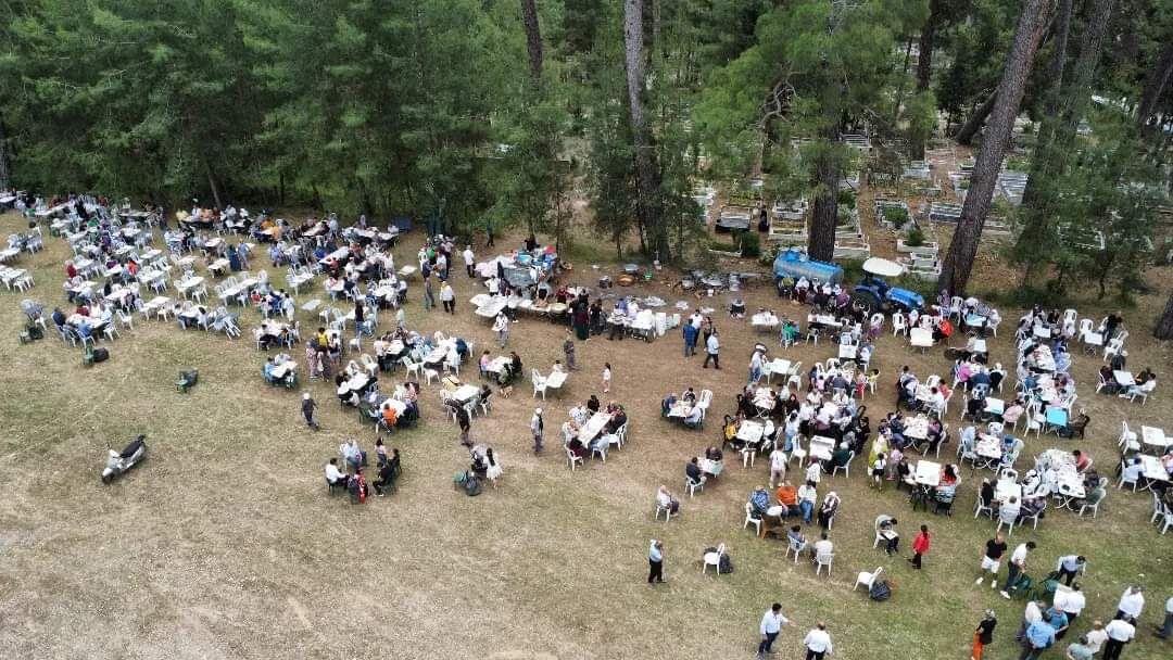 İncirköy Mahallesi'nde Şükür Yemeği Renkli Görüntülere Sahne Oldu (2)