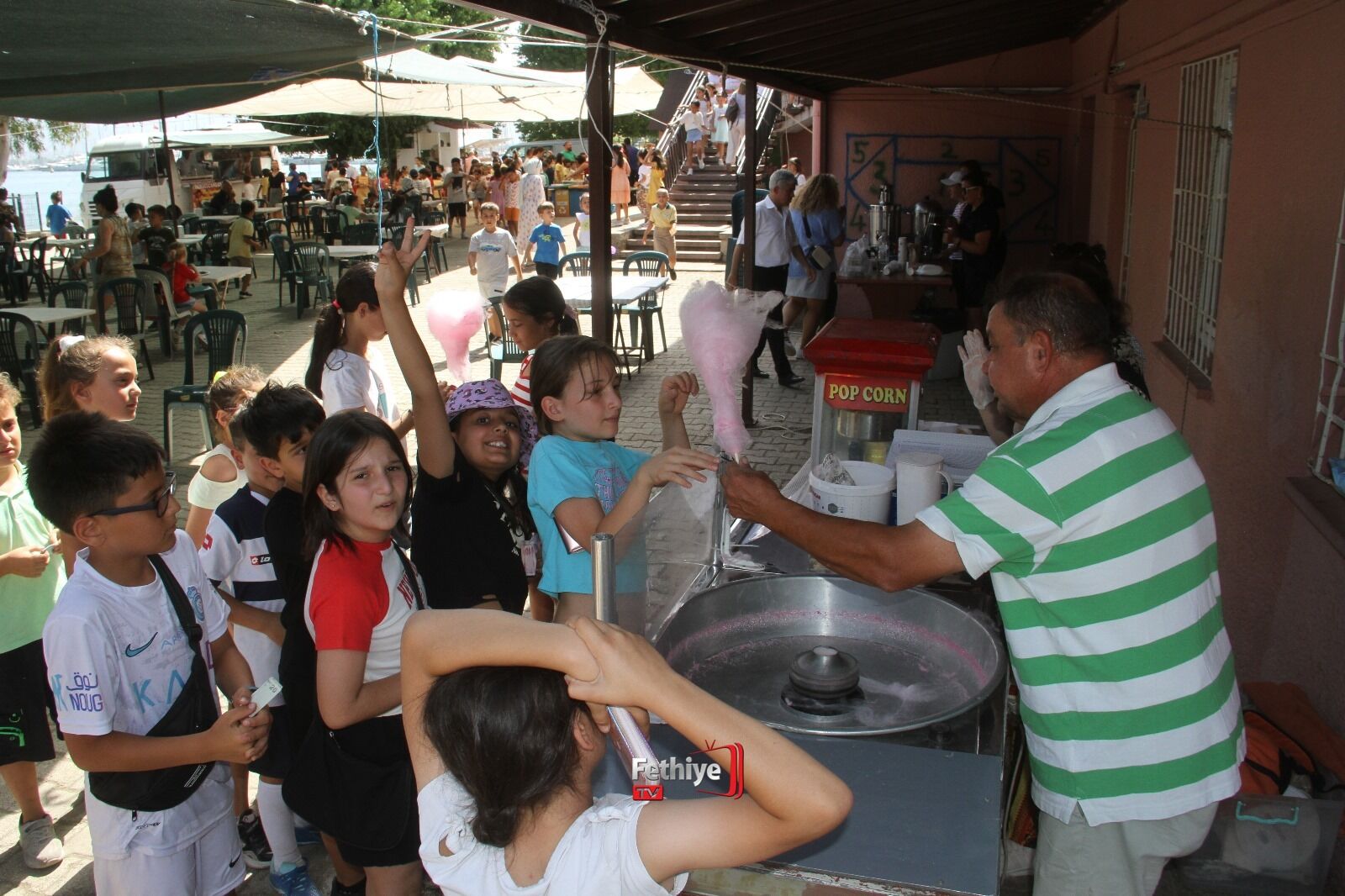 Fethiye Yunus Nadi İlkokulu’nda Yılsonu Kermes Etkinliği Düzenledi (12)