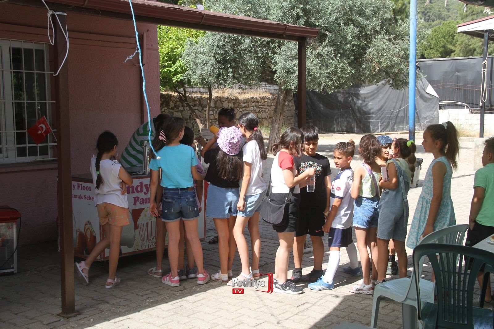 Fethiye Yunus Nadi İlkokulu’nda Yılsonu Kermes Etkinliği Düzenledi (4)