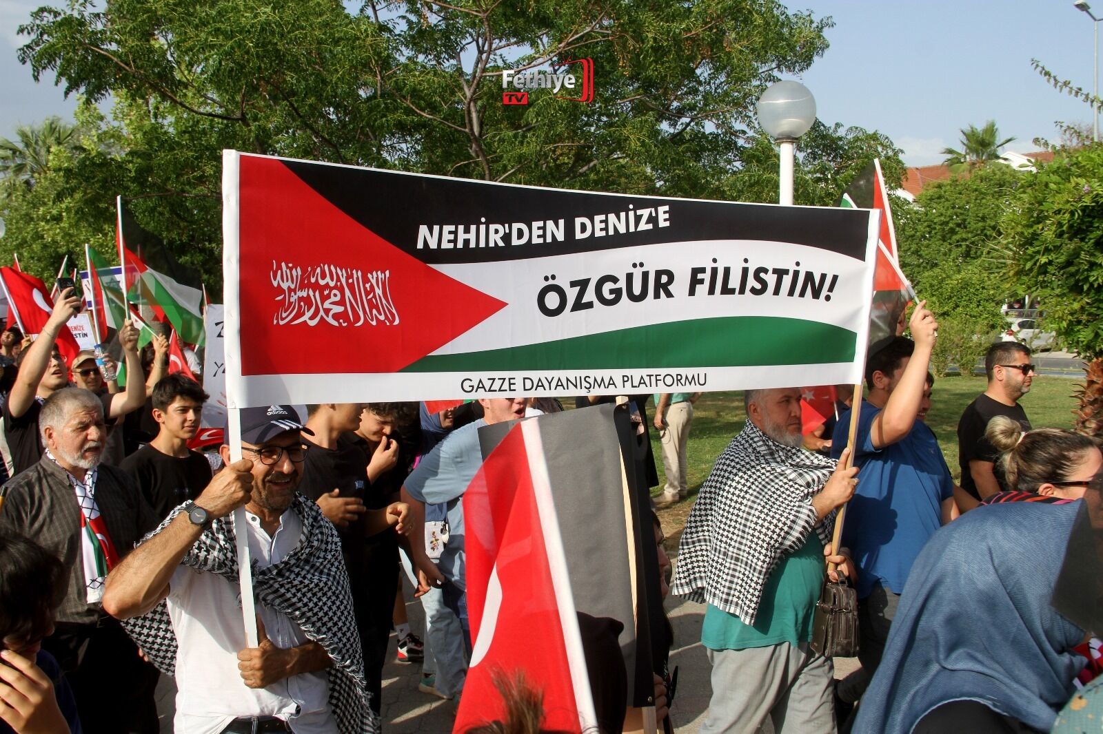 Fethiye'de Filistin’e Destek Yürüyüşü Ve Mitingi Yapıldı (14)