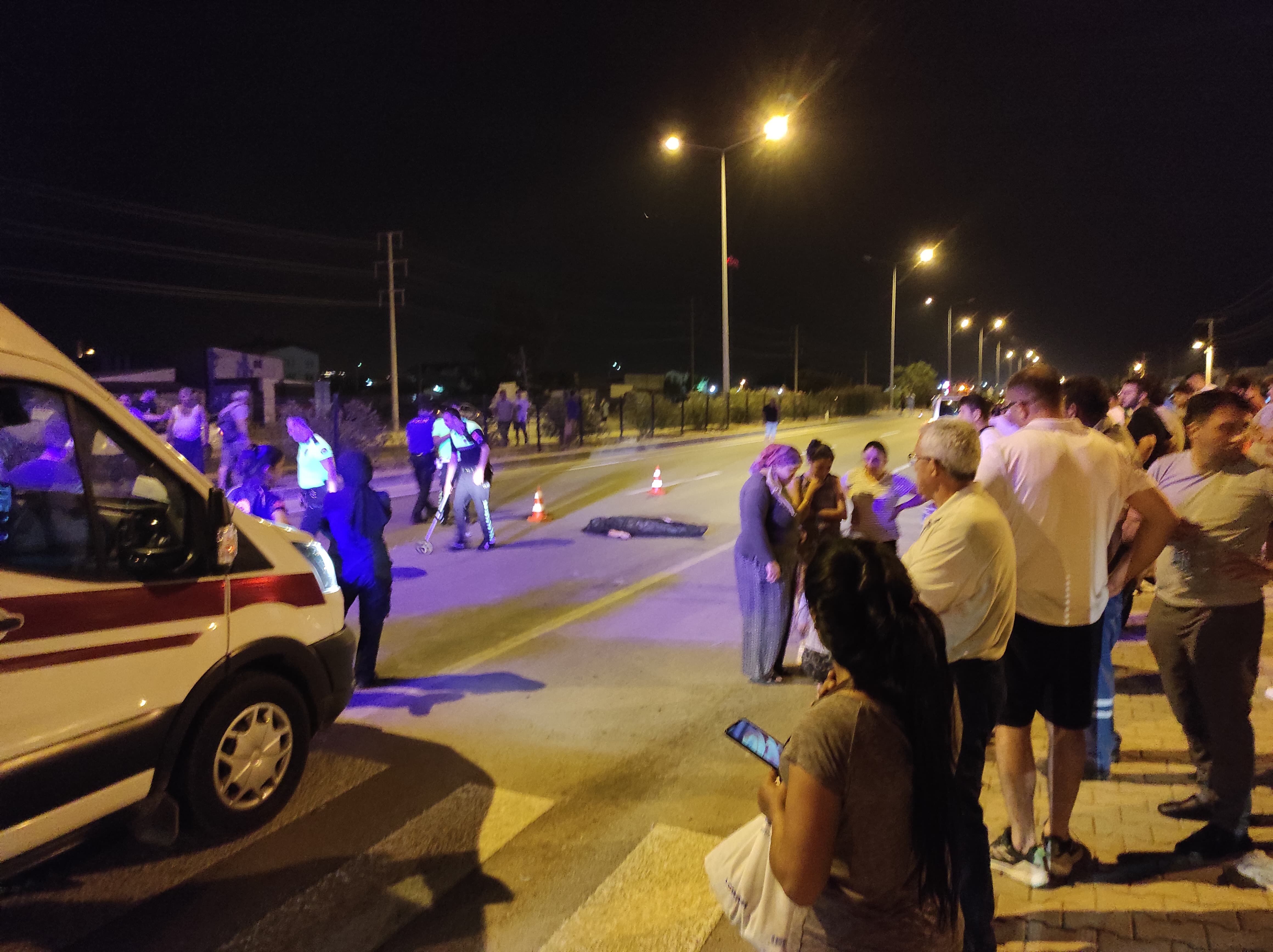 Fethiye'de Motosikletle Araba Çarpıştı, 1 Ölü, 2 Yaralı (8)