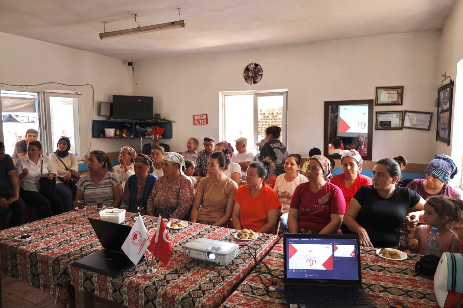 Muğlalı Kadınlar Koyunları İle Üretime Katılıyor (2)