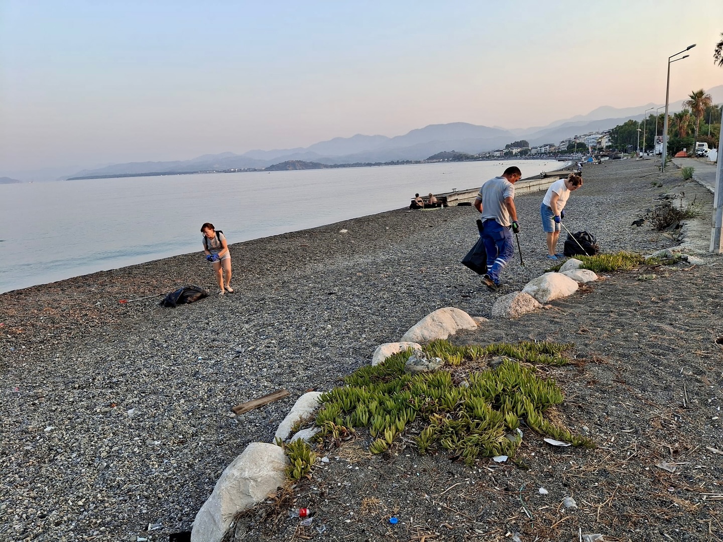 Çalış Plajında Temizlik Etkinliği (6)