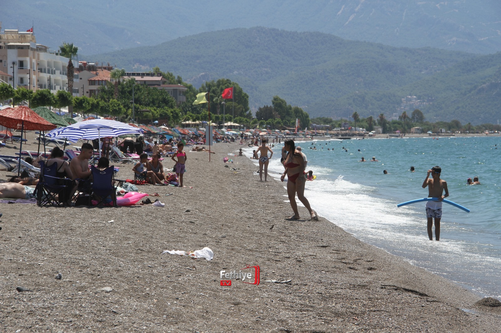 Çalış Plaj’ında Yerli Ve Yabancı Turist Yoğunluğu Yaşandı (13)