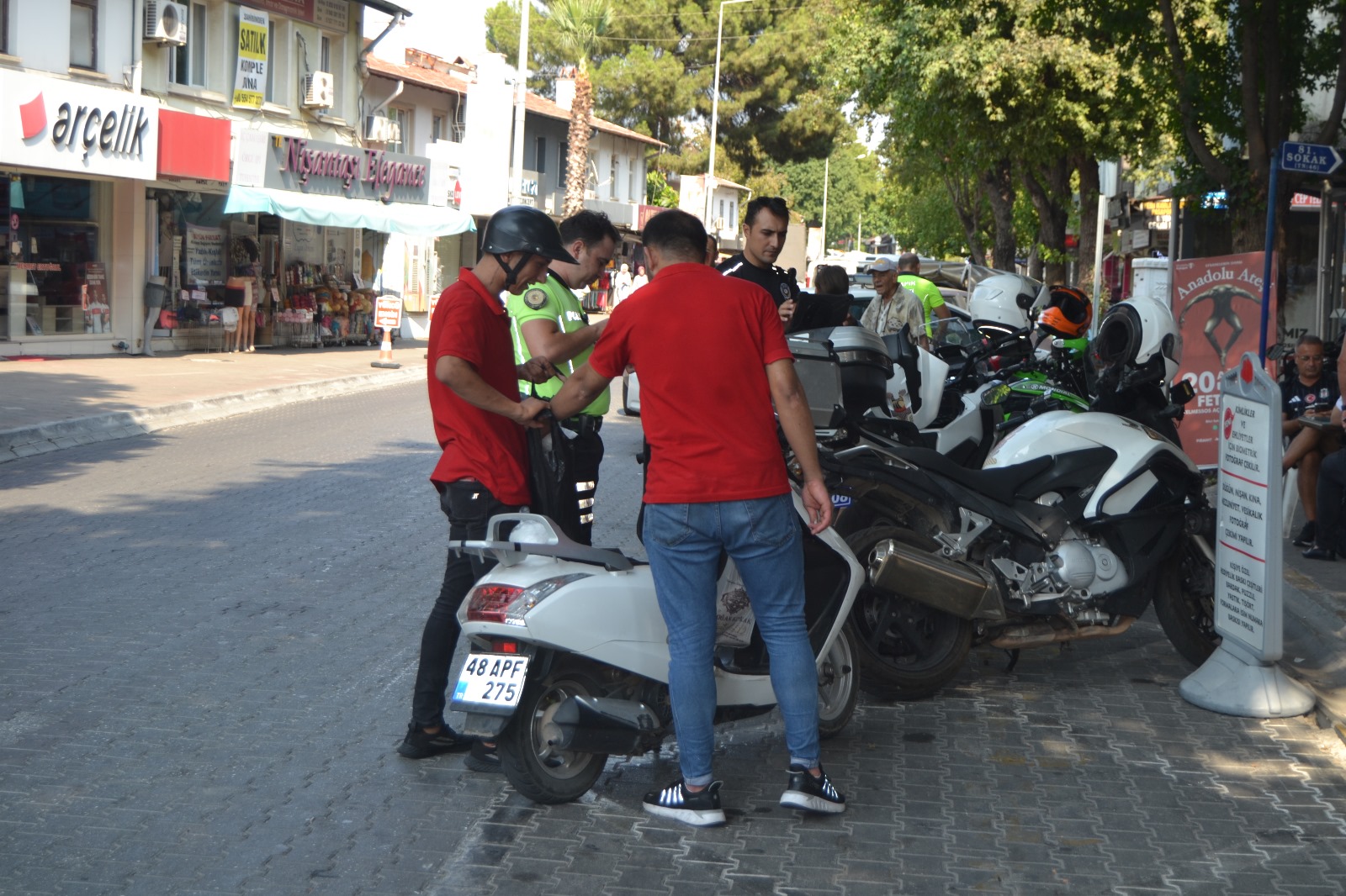 Fethiye'de Motosiklet Sürücülerine Yönelik Denetimler Sürüyor (1)