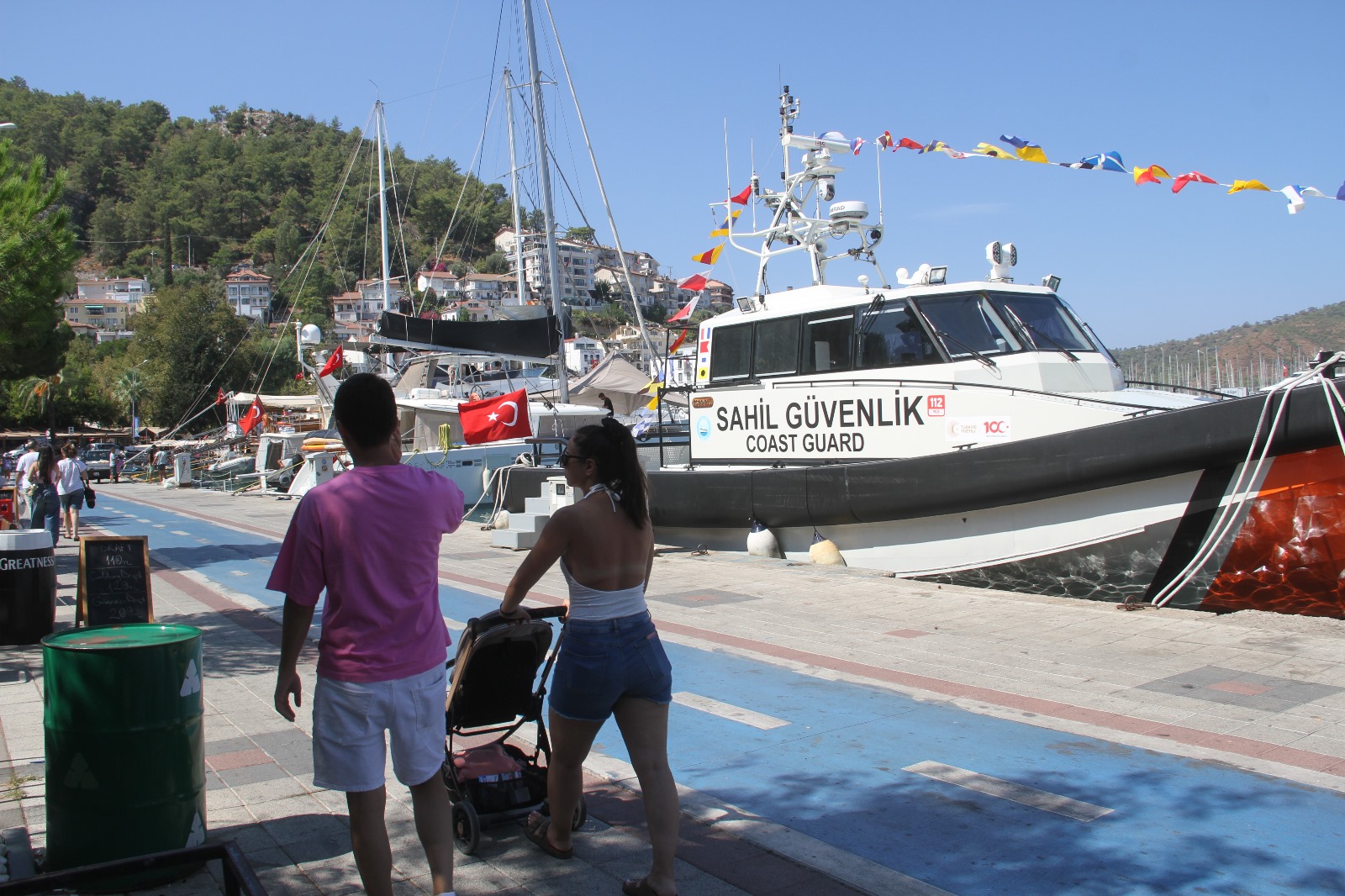 Fethiye'de Sahil Güvenlik Tcsg 911 Botu Ziyaretçilerini Ağırladı (5)