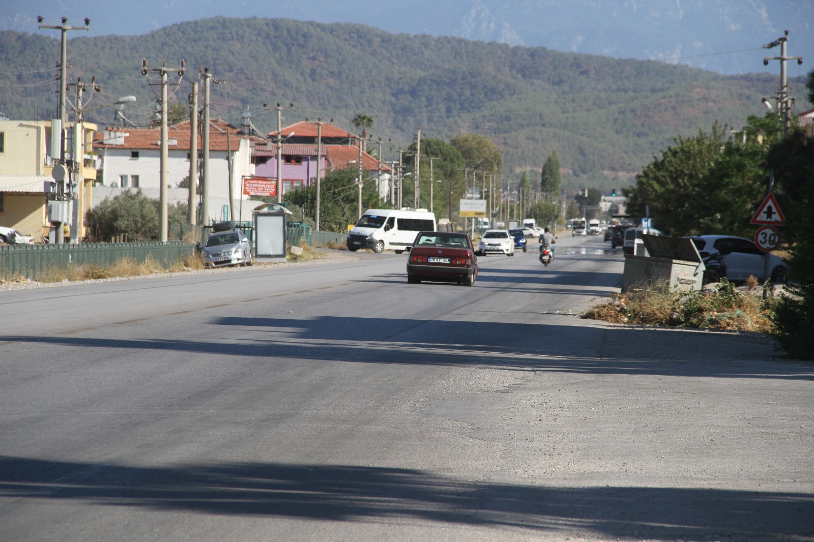 Esenköy Yolu Tehlike Saçmaya Devam Ediyor (1)