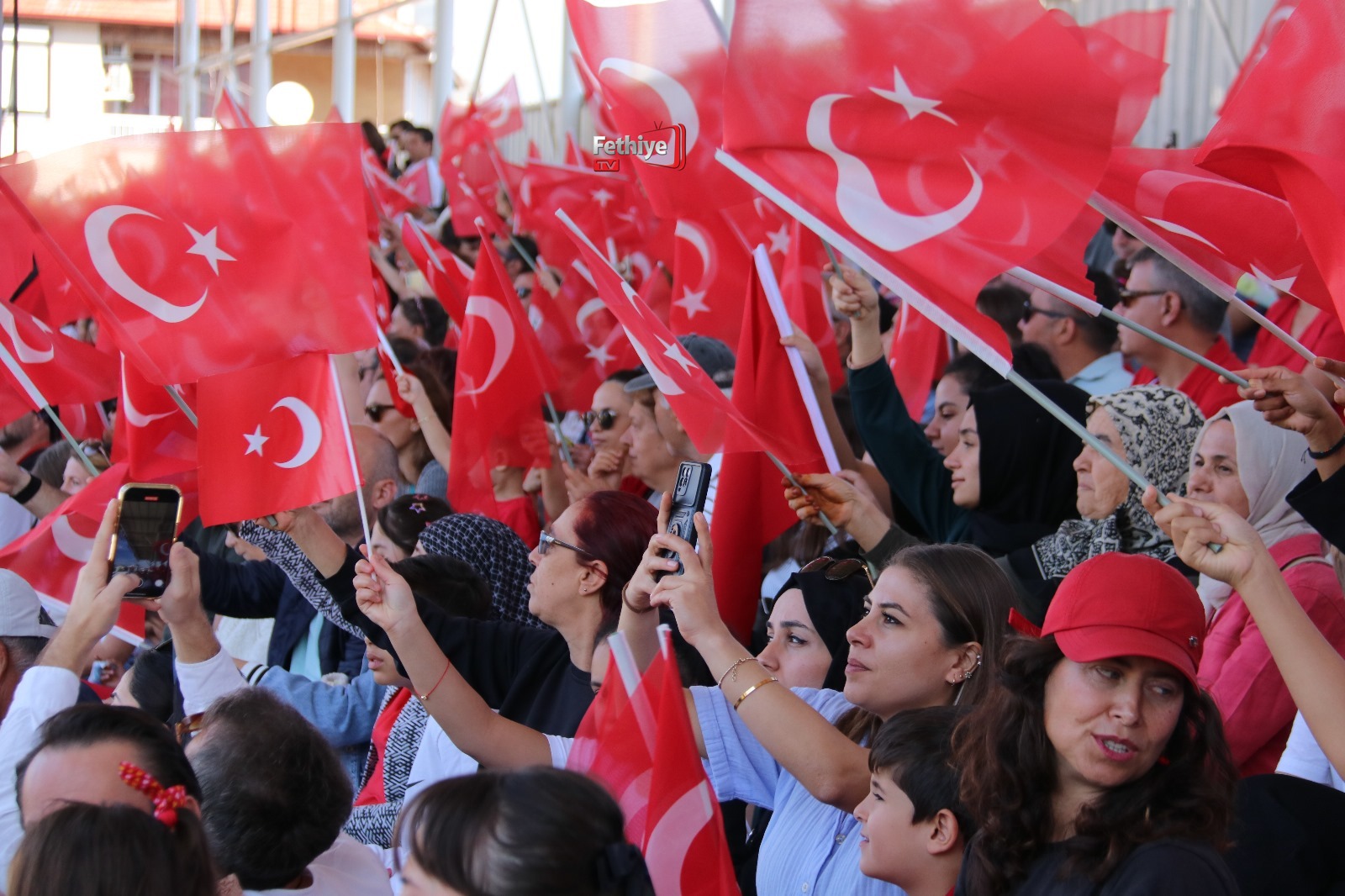 Fethiye’de Cumhuriyet Bayramı Töreni Coşkulu Geçti (10)