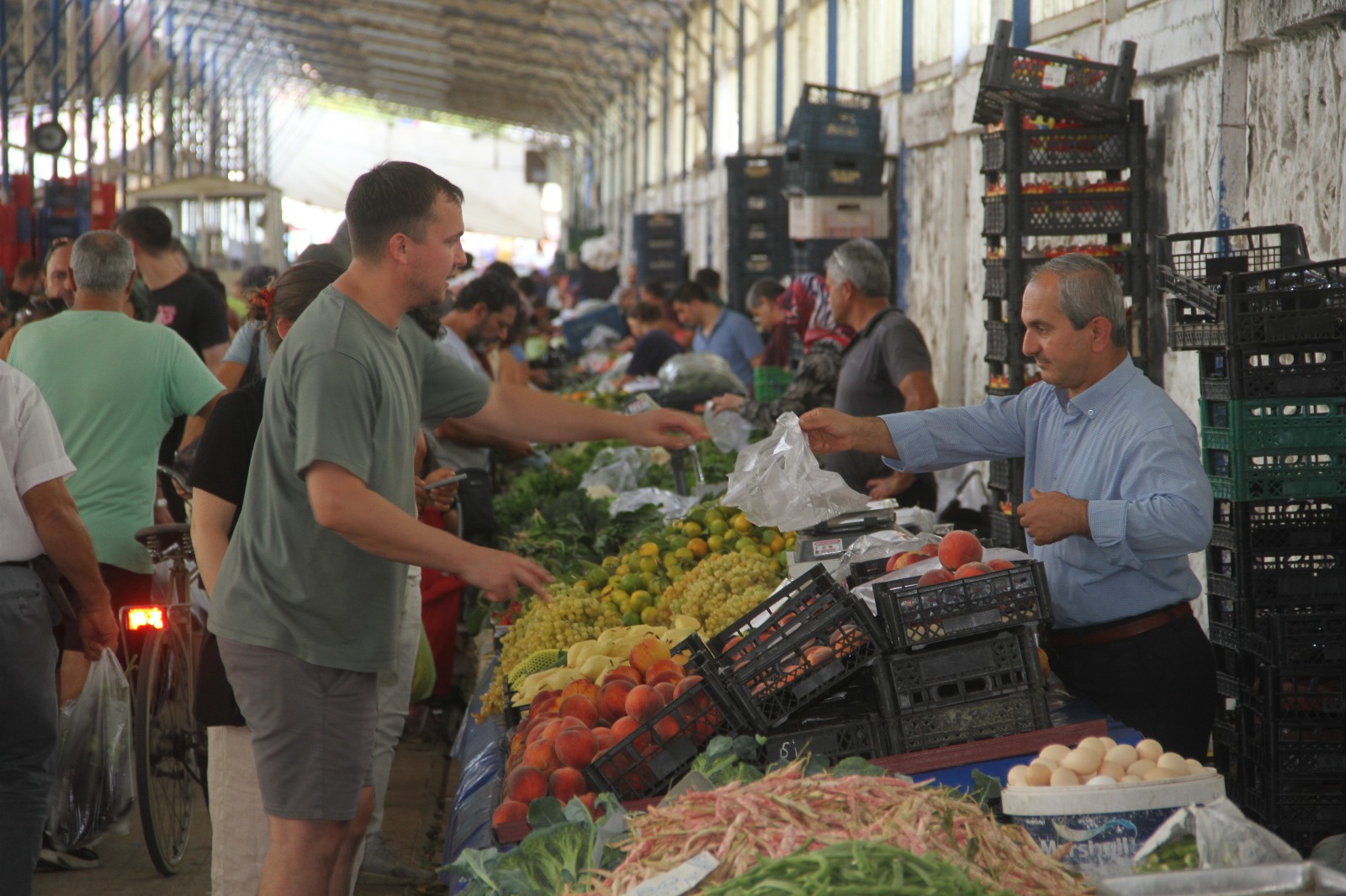 Fethiye’de Kış Meyve Ve Sebze Fiyatları Tezgahlarda Yerini Aldı (11)