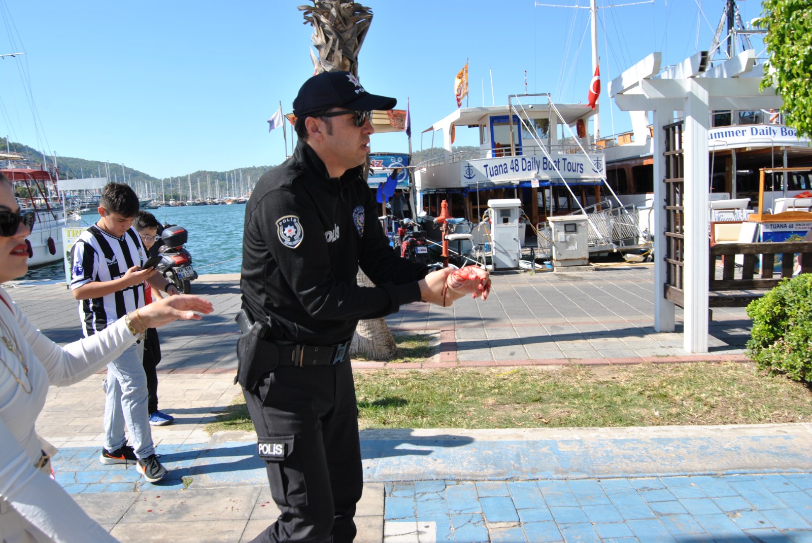 Fethiye’de Kurt Köpeği Görev Yapan Polislere Saldırdı (5)