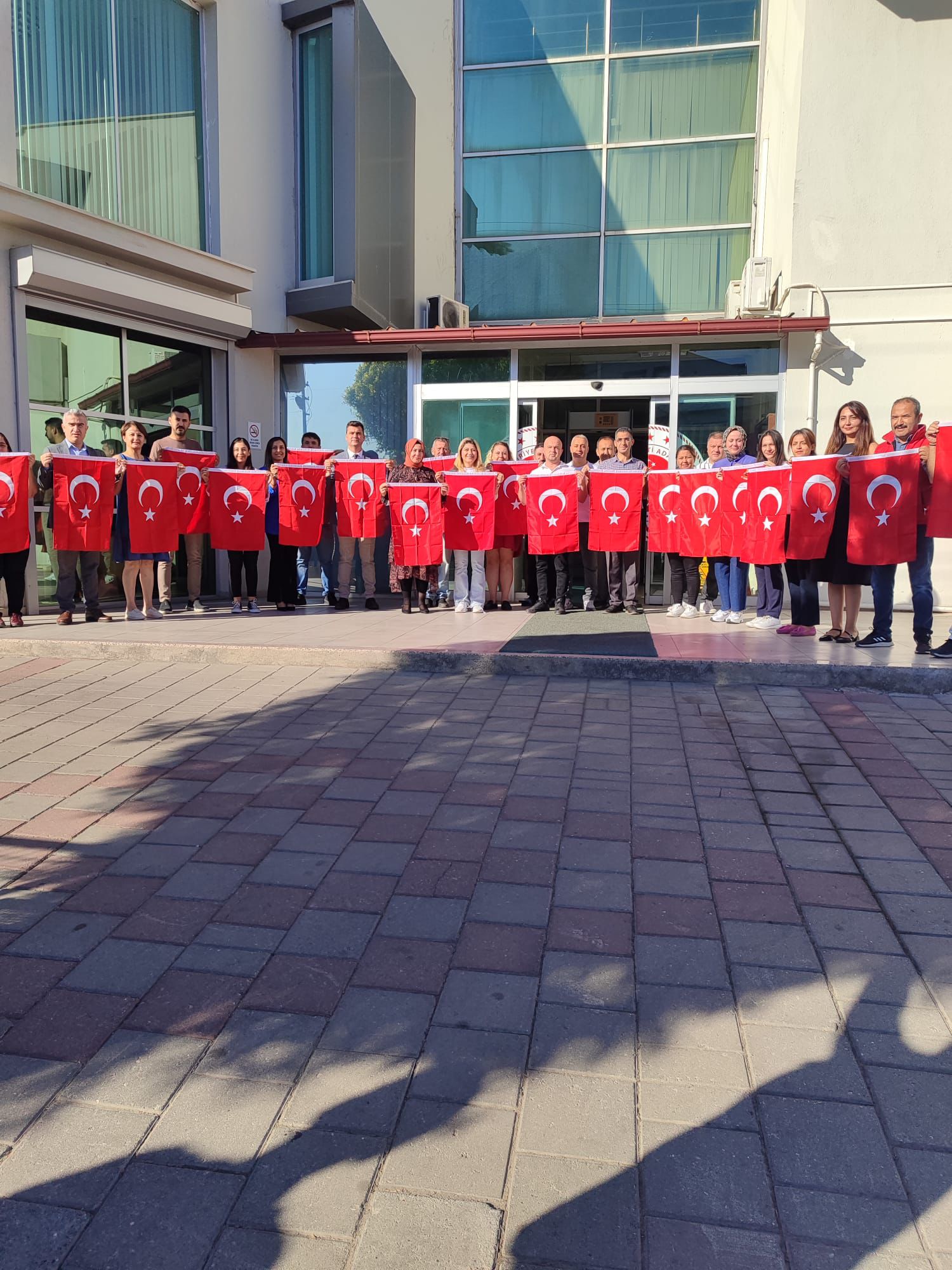 Fethiye’de Türk Büro Sen’den Bayrak Sevgisi Mesajı (6)