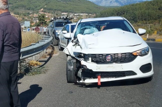 Ölümlü Kaza Sonrası Yolu Kapattılar (4)