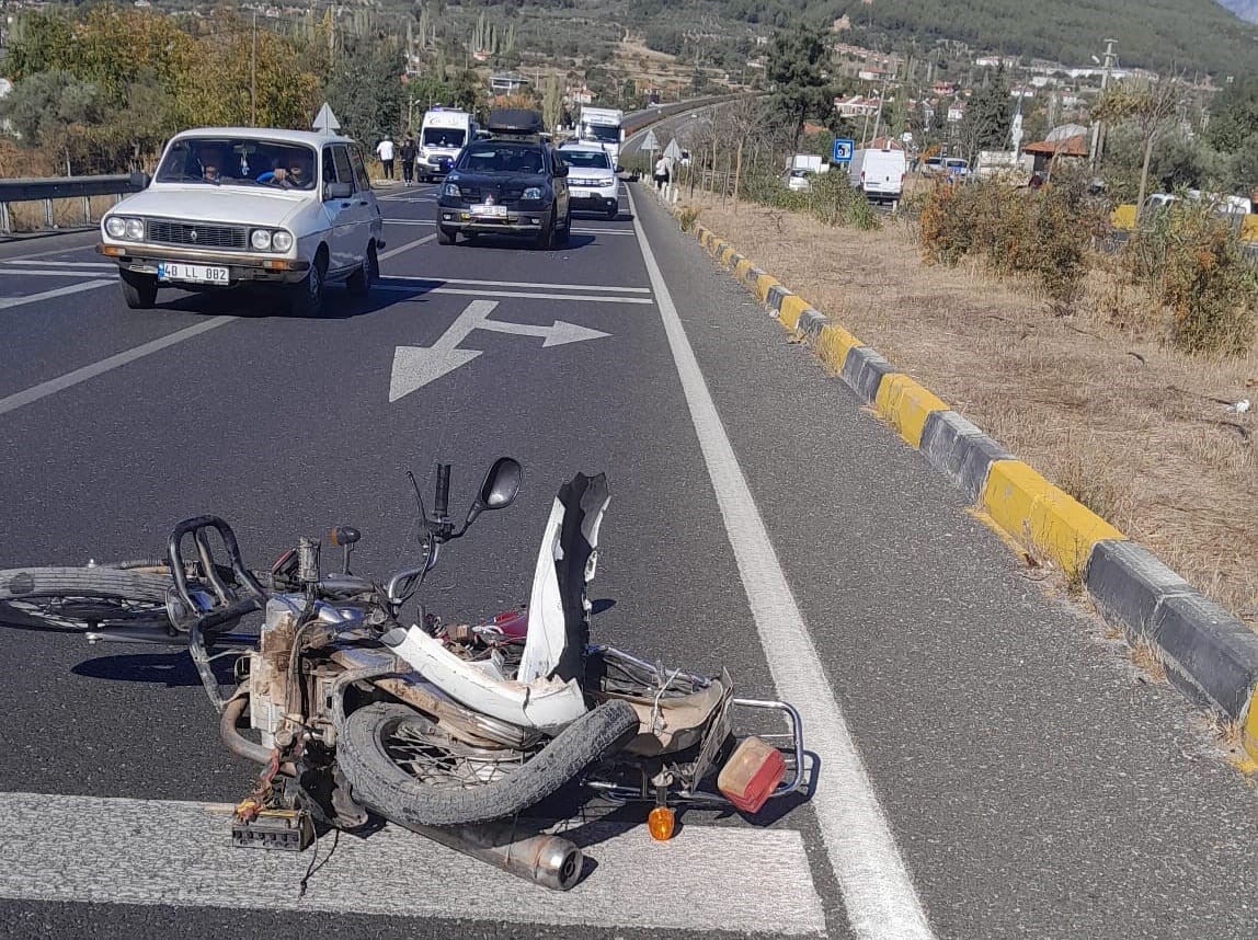 Ölümlü Kaza Sonrası Yolu Kapattılar (6)