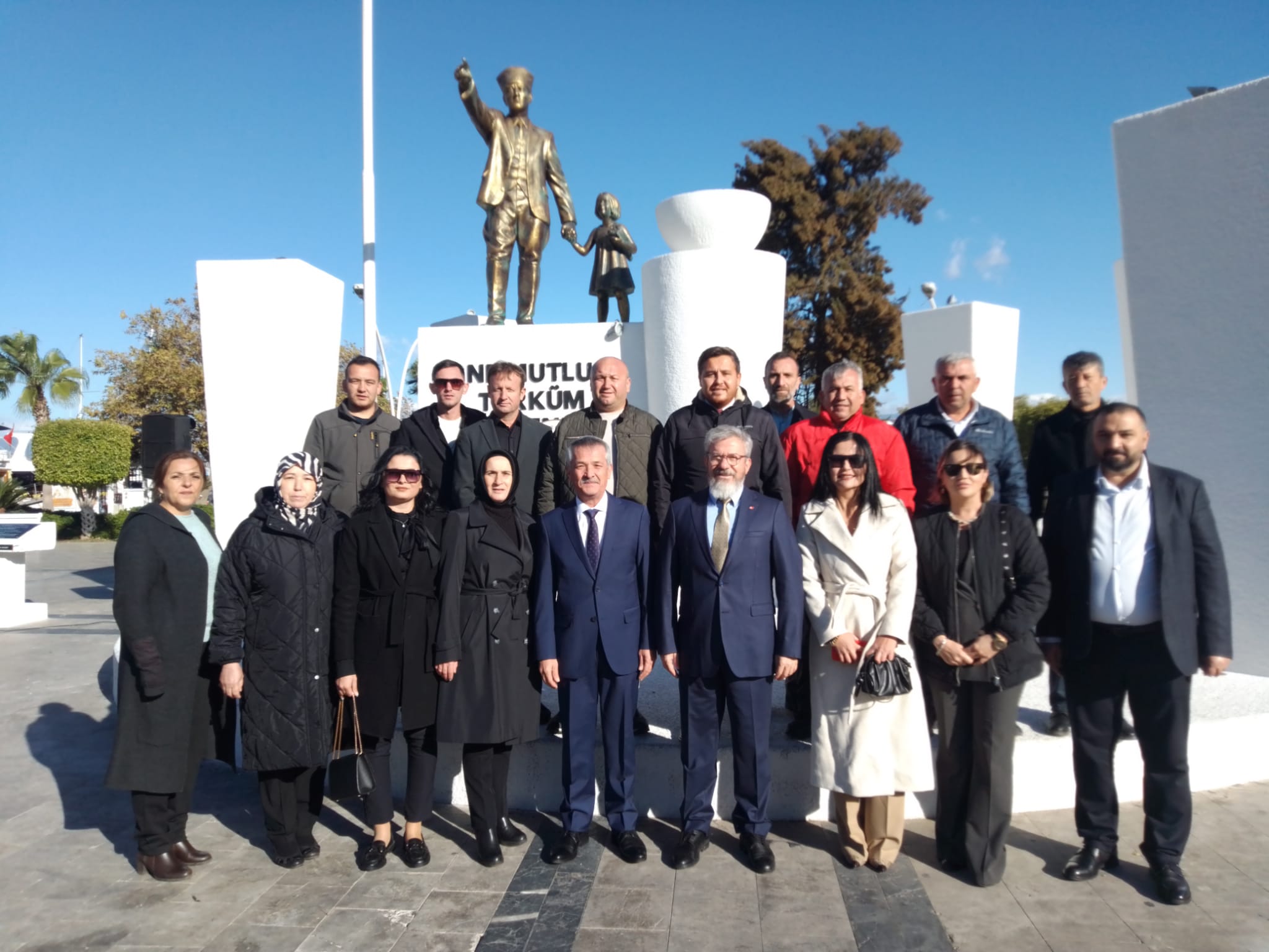 Ak Parti Ve Mhp Fethiye İlçe Başkanları Tüm Öğretmenlerin Gününü Kutladı (6)