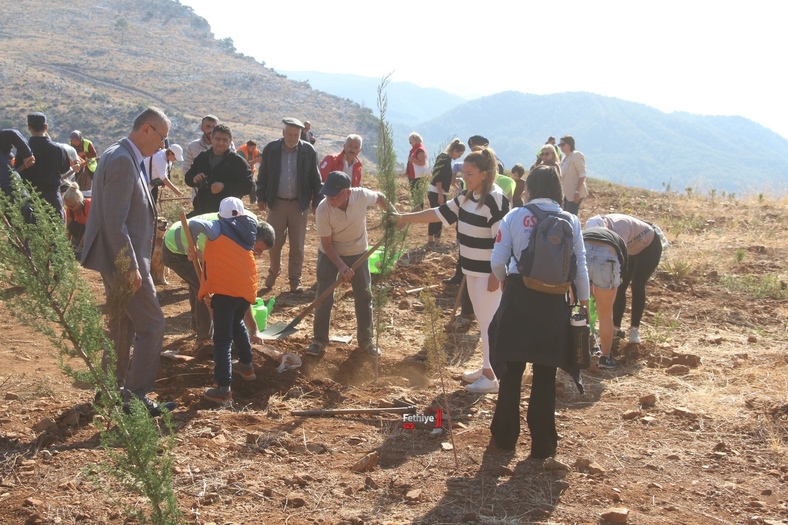 Fethiye’de Geleceğe Nefes İçin 5 Bin Fidan Toprakla Buluştu (7)