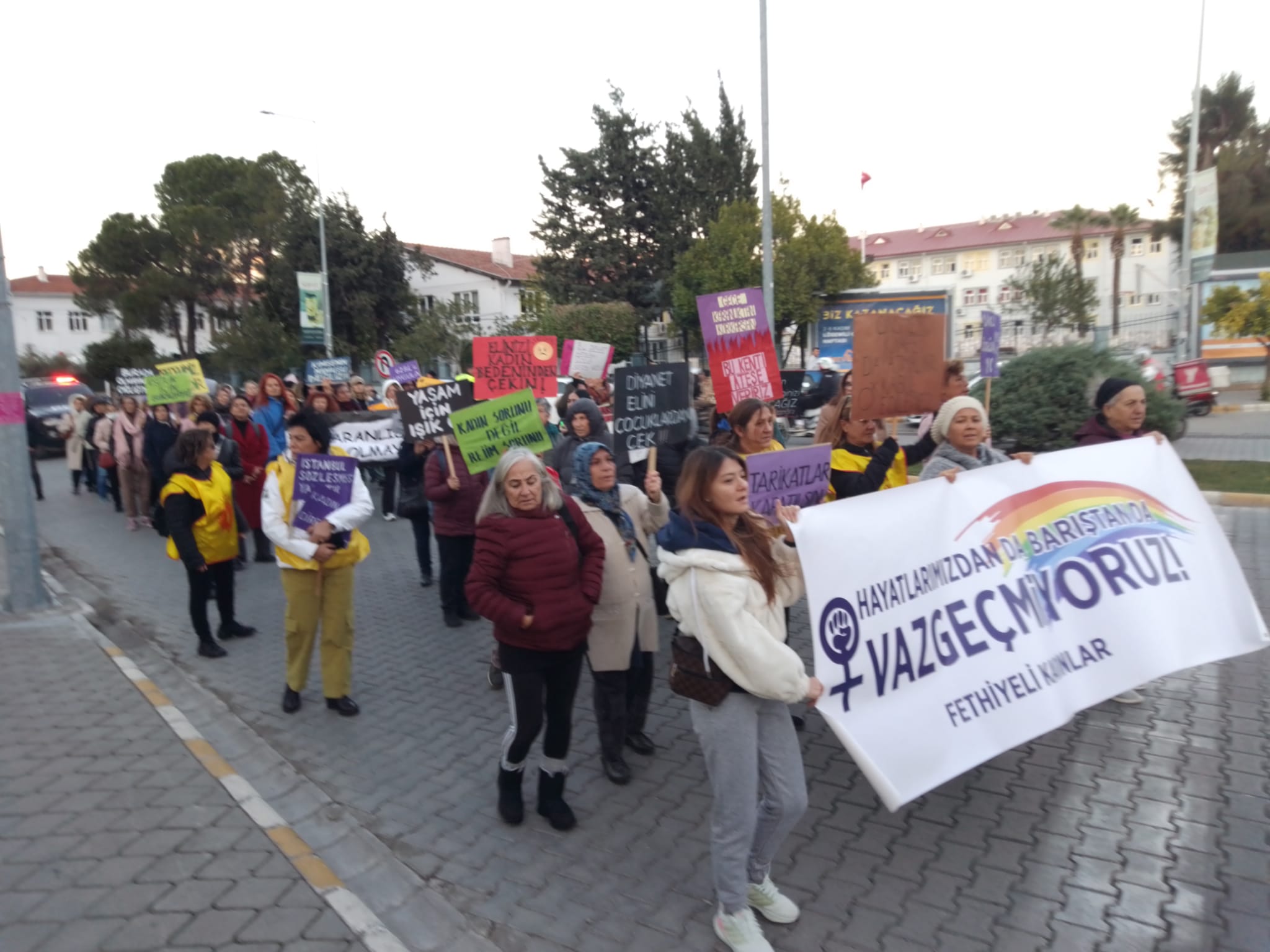 Kadınlar Fethiye'de De Yürüdü (15)