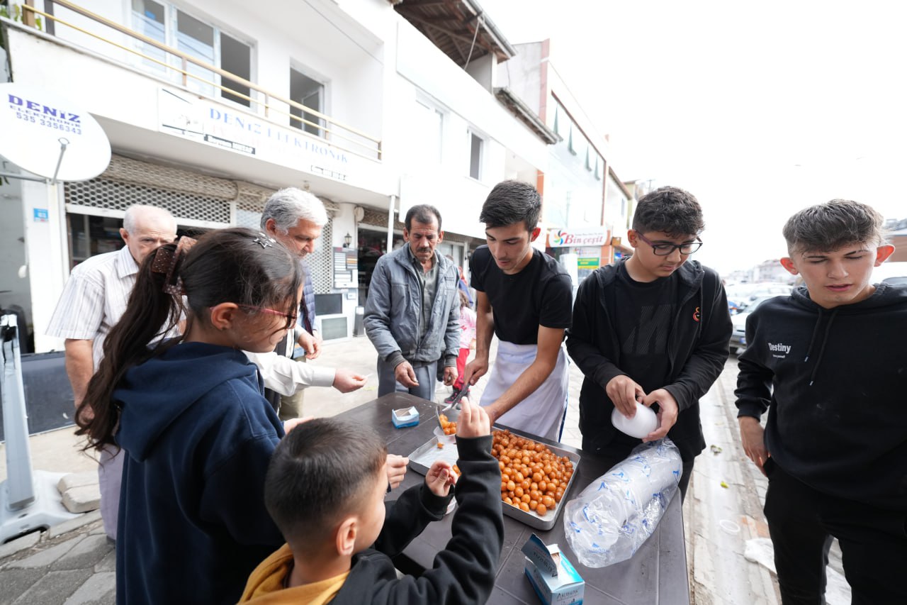 Seydikemer Belediyesi, Gazze Şehitleri İçin Lokma Dağıttı 4