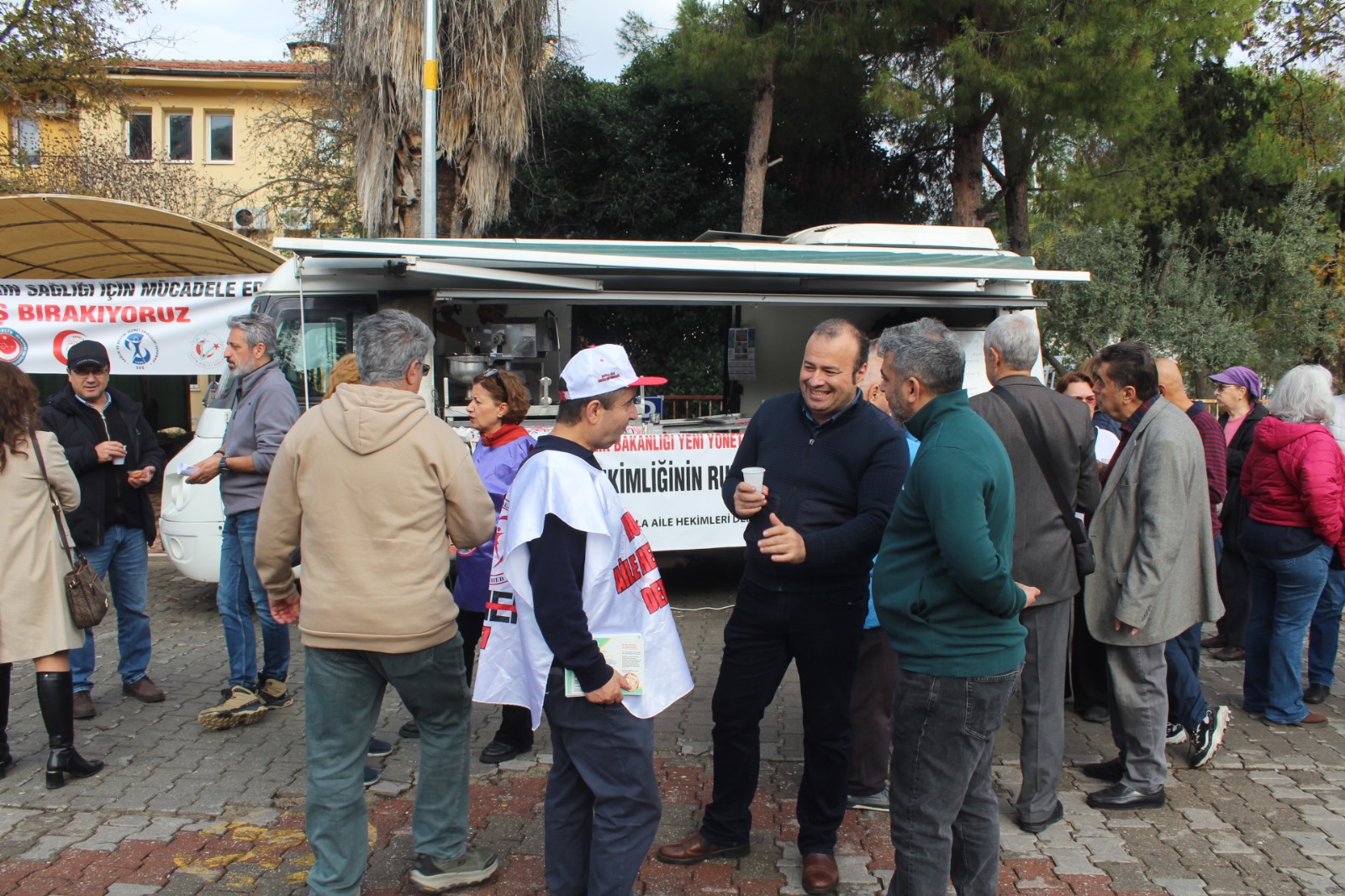 Aile Hekimlerinin Ruhuna Lokma Dağıtıldı (1)