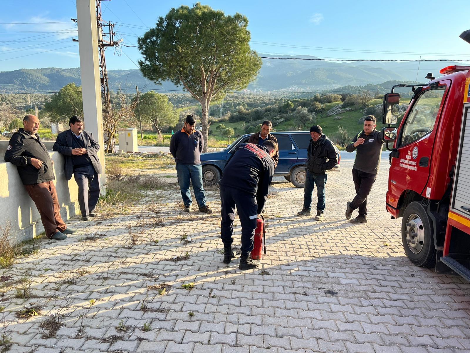 Muğla İtfaiyesi, 13 İlçe 330 Mahallede Vatandaşlara Eğitim Verdi (3)